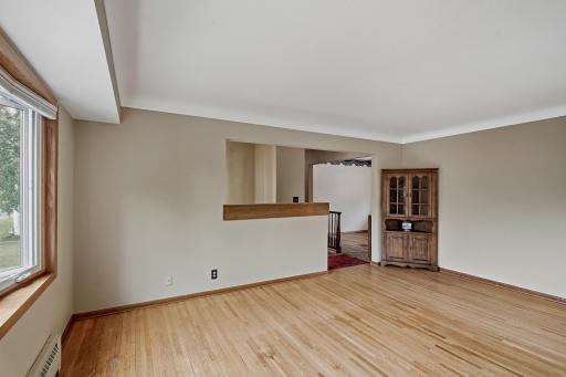 1885 Manton Street, Maplewood, MN 55109