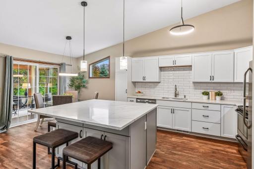 3607 Sussex Place, Minnetonka, MN 55345