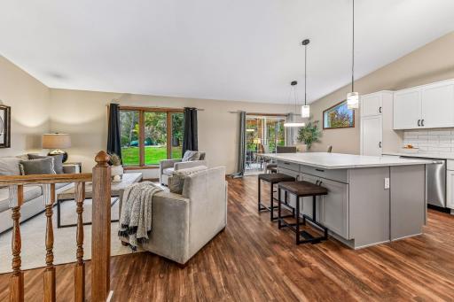 3607 Sussex Place, Minnetonka, MN 55345