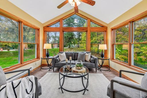 3607 Sussex Place, Minnetonka, MN 55345