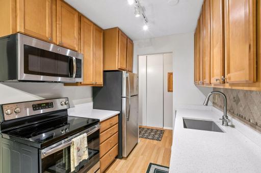 4636 Cedar Lake Road S, 2, Saint Louis Park, MN 55416