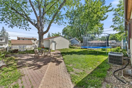 1965 Montana Avenue E, Saint Paul, MN 55119