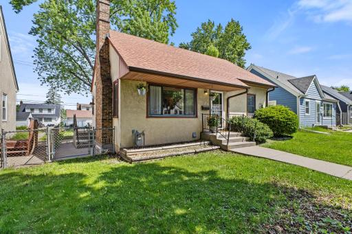 1965 Montana Avenue E, Saint Paul, MN 55119