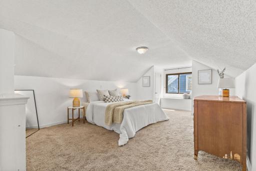1965 Montana Avenue E, Saint Paul, MN 55119