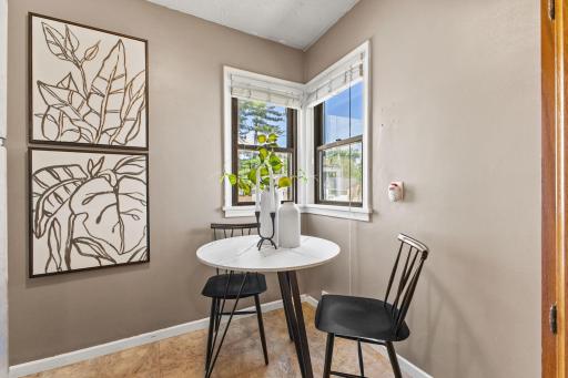 1965 Montana Avenue E, Saint Paul, MN 55119