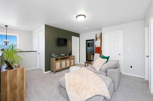 1235 Rachel Drive W, West Fargo, ND 58078
