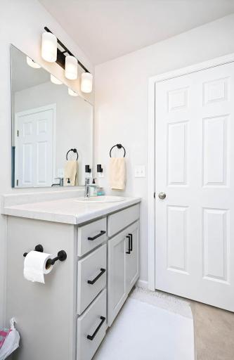 1235 Rachel Drive W, West Fargo, ND 58078