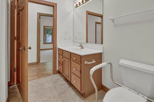 1020 S Oak Street, Lake City, MN 55041