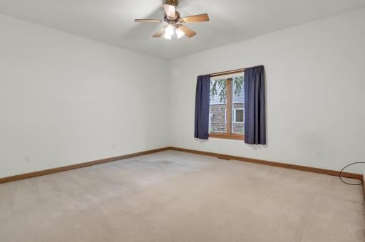1020 S Oak Street, Lake City, MN 55041