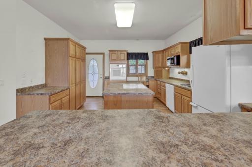 1020 S Oak Street, Lake City, MN 55041