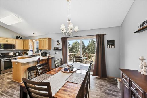 952 S Chestnut Street, Belle Plaine, MN 56011