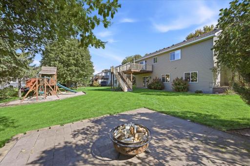 952 S Chestnut Street, Belle Plaine, MN 56011