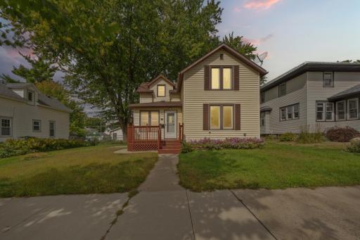 1526 N 4th Street, Mankato, MN 56001
