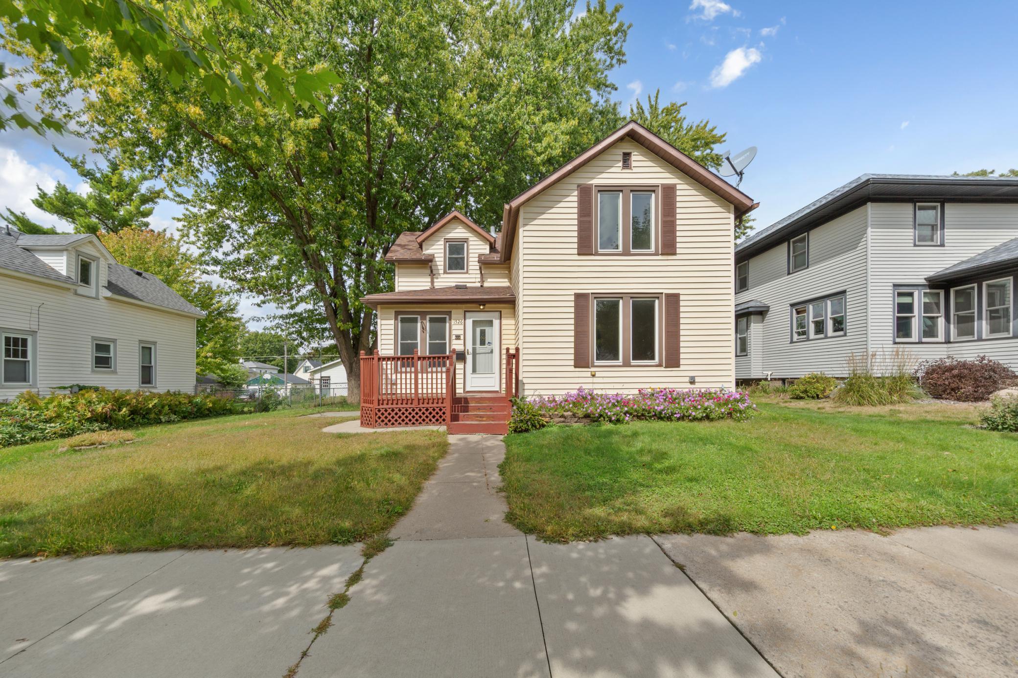 Property photo for 1526 N 4th Street, Mankato, MN 56001