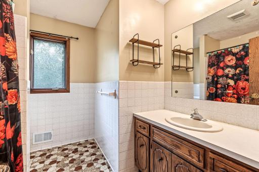 11442 Osage Street NW, Coon Rapids, MN 55433