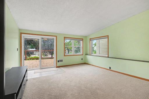 549 18th Avenue N, South Saint Paul, MN 55075