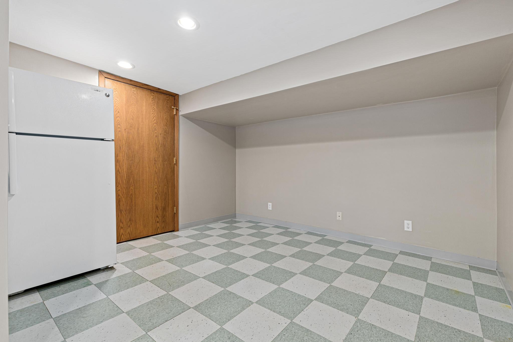 1658 Sherburne Avenue-23.jpg