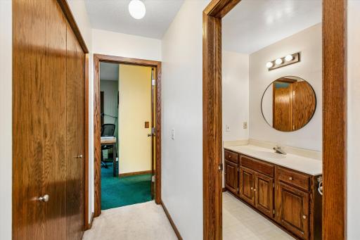 Big hall linen closet across from full-bath