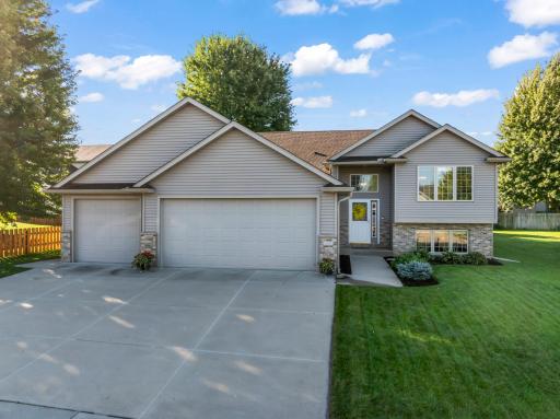 1926 Hart Drive SW, Rochester, MN 55902