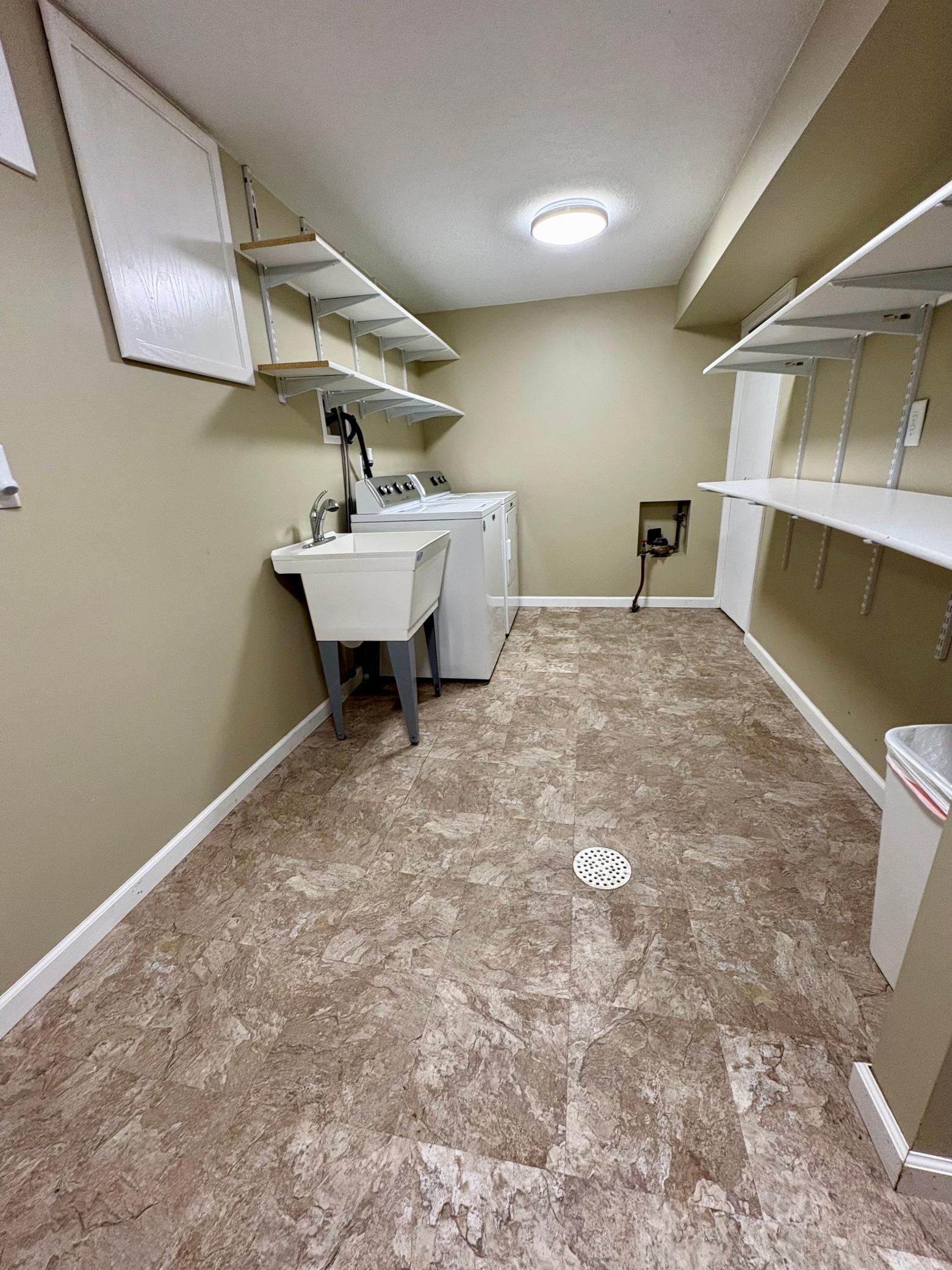 Lower laundry room