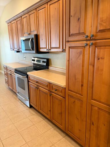 909 17th Street SE, Willmar, MN 56201