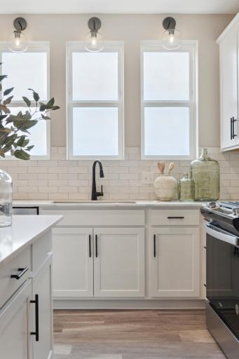 14925 Athlone Place_013.jpg