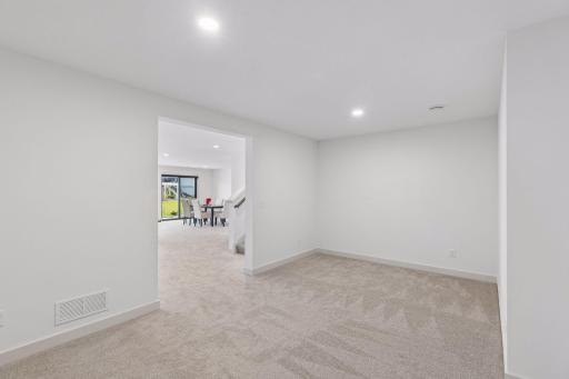4153 Arbor Drive, Woodbury, MN 55129