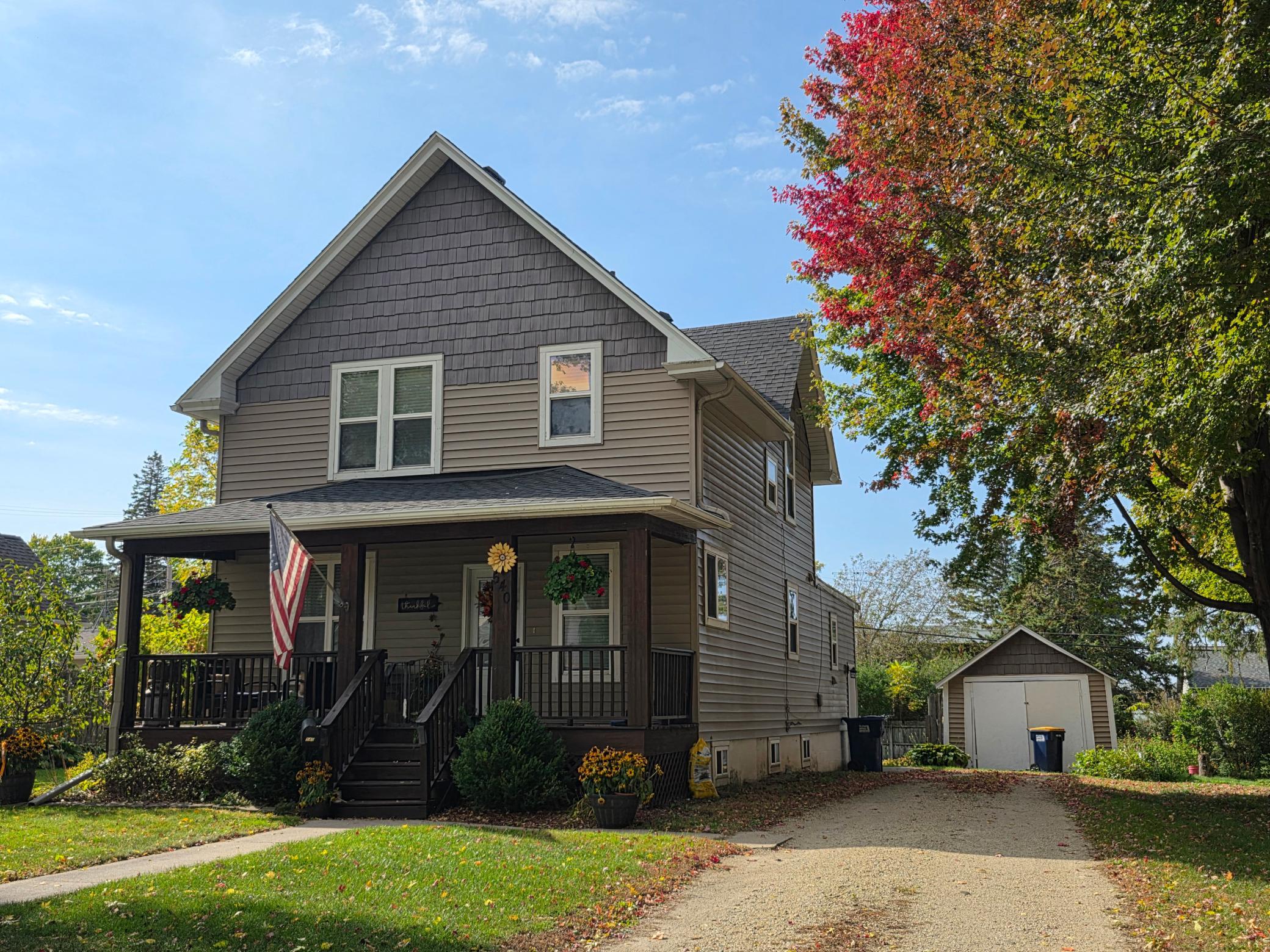 This home has a brand new roof, maintenance free siding and newer windows.