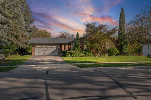 Desirable Heritage Hills Neighborhood