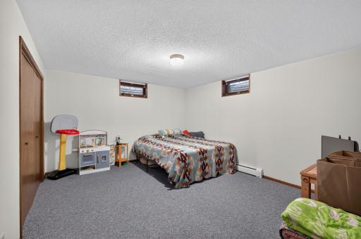 401 Shady Lane, Norwood Young America, MN 55397