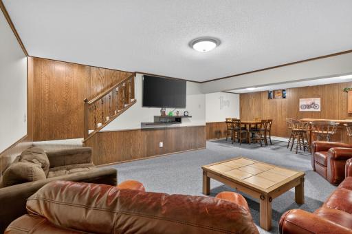 401 Shady Lane, Norwood Young America, MN 55397