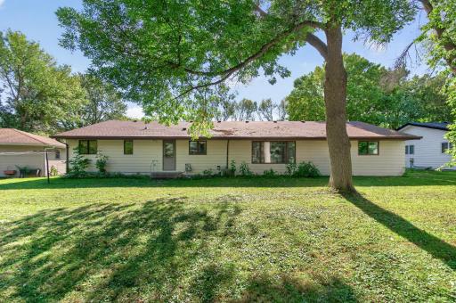401 Shady Lane, Norwood Young America, MN 55397