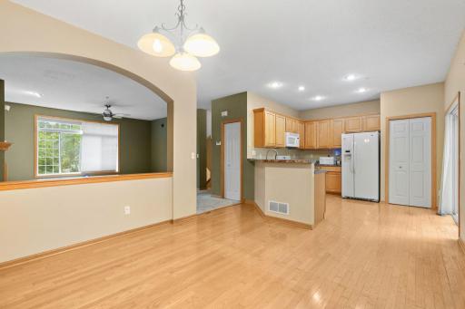8841 Brunswick Path, Inver Grove Heights, MN 55076