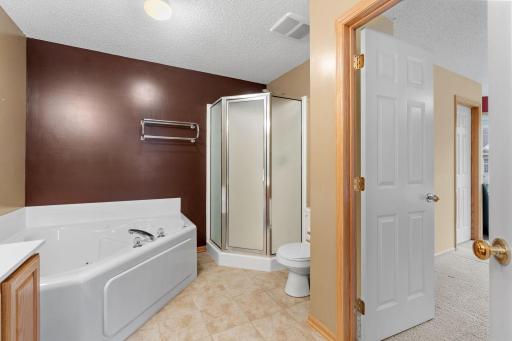 8841 Brunswick Path, Inver Grove Heights, MN 55076