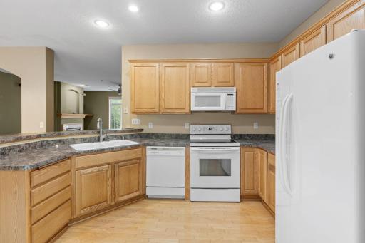 8841 Brunswick Path, Inver Grove Heights, MN 55076