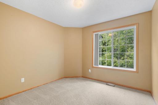 8841 Brunswick Path, Inver Grove Heights, MN 55076