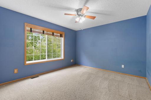 8841 Brunswick Path, Inver Grove Heights, MN 55076