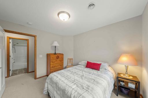 6481 Ojibway Path, Lino Lakes, MN 55014