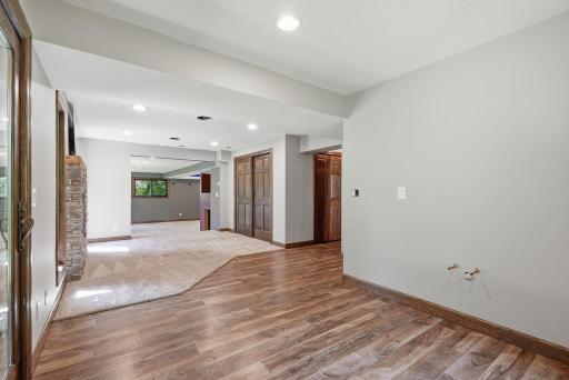 10515 Old County Road 15, Minneapolis, MN 55441