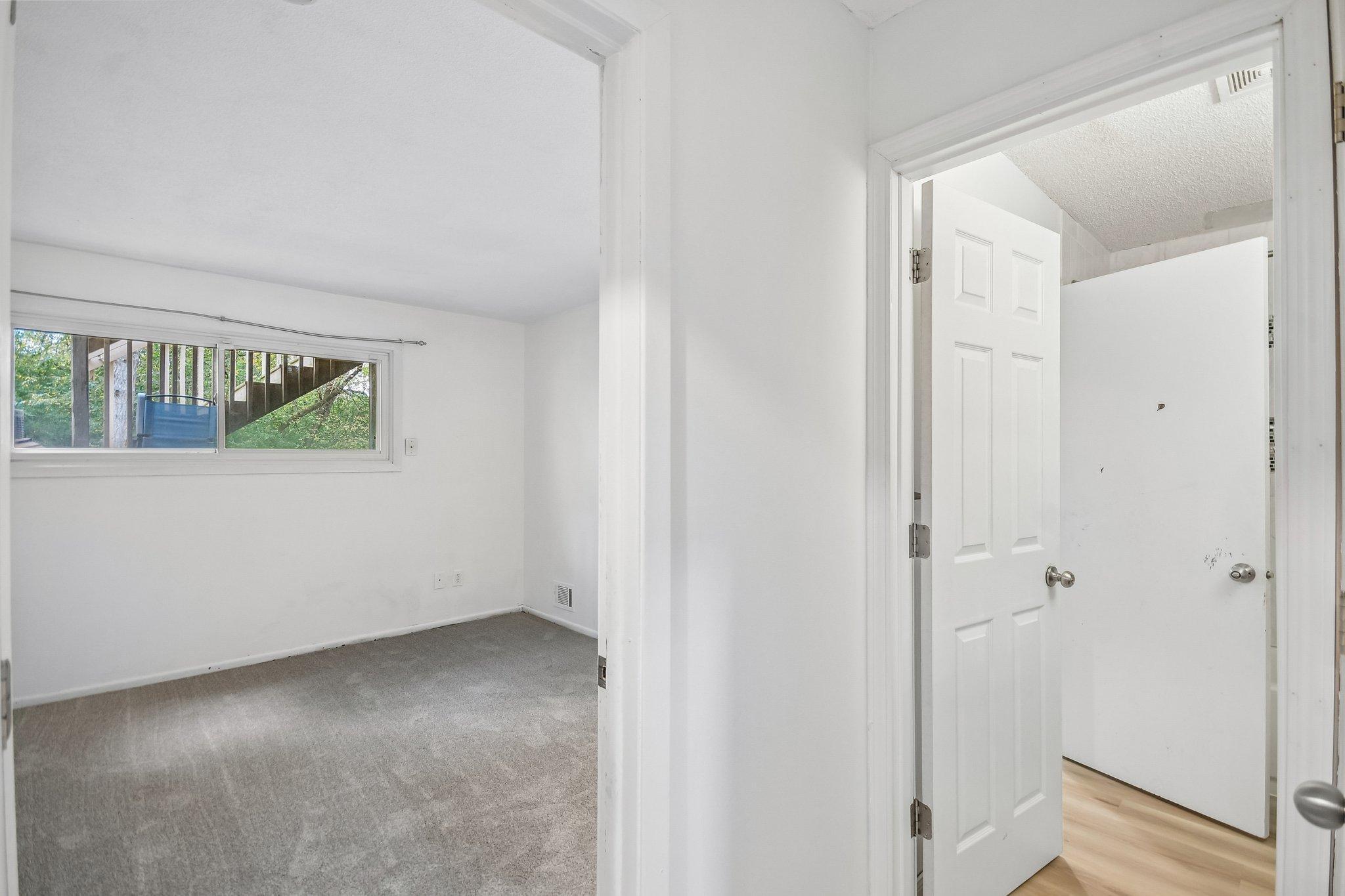 15-web-or-mls-Drake St-S1410-017.jpg