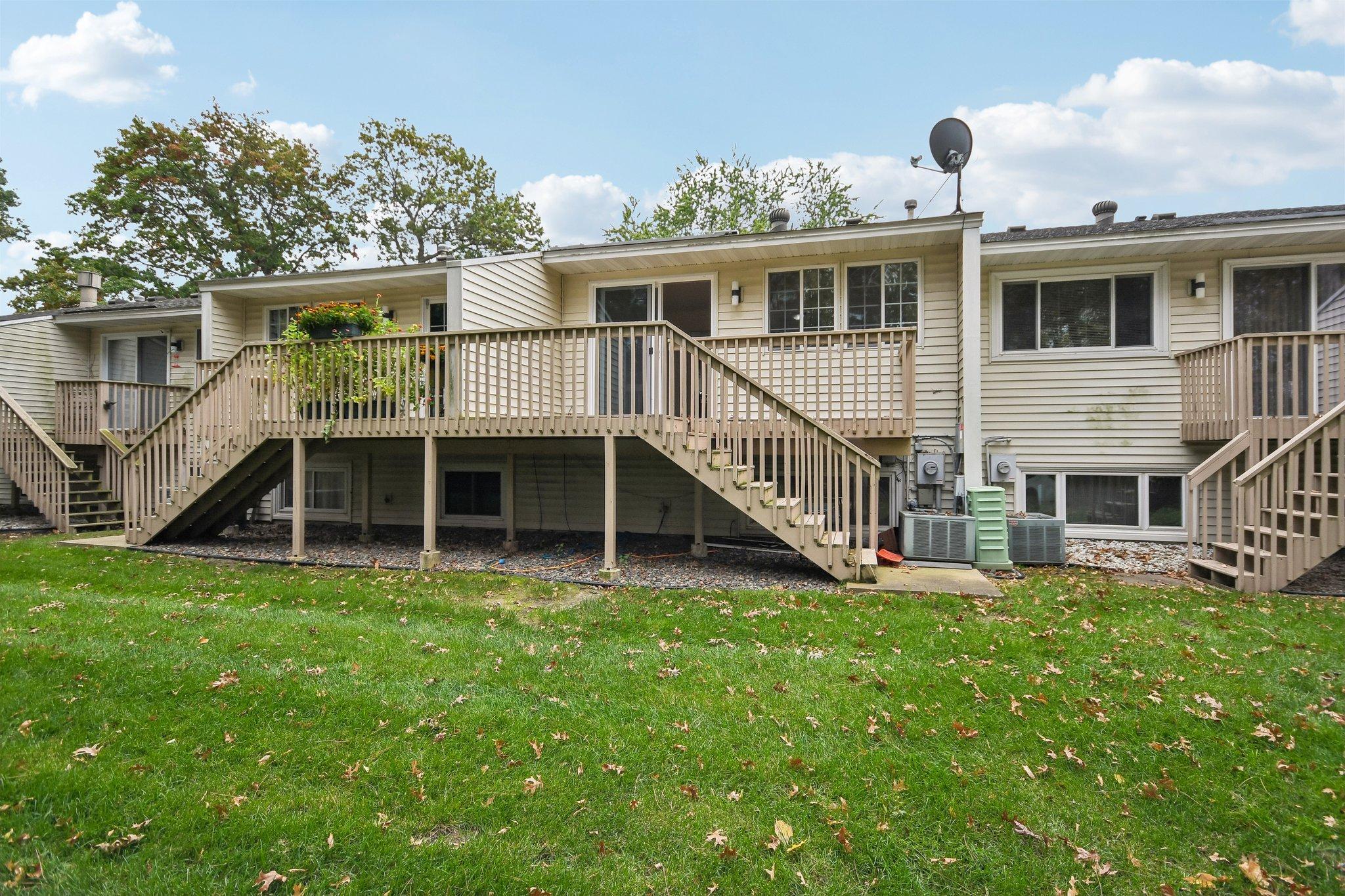 28-web-or-mls-Drake St-S1410-030.jpg