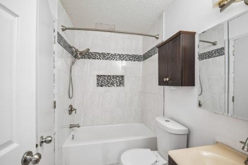 12125 Drake Street NW, Coon Rapids, MN 55448