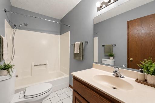 Upper Level Bathroom(2)