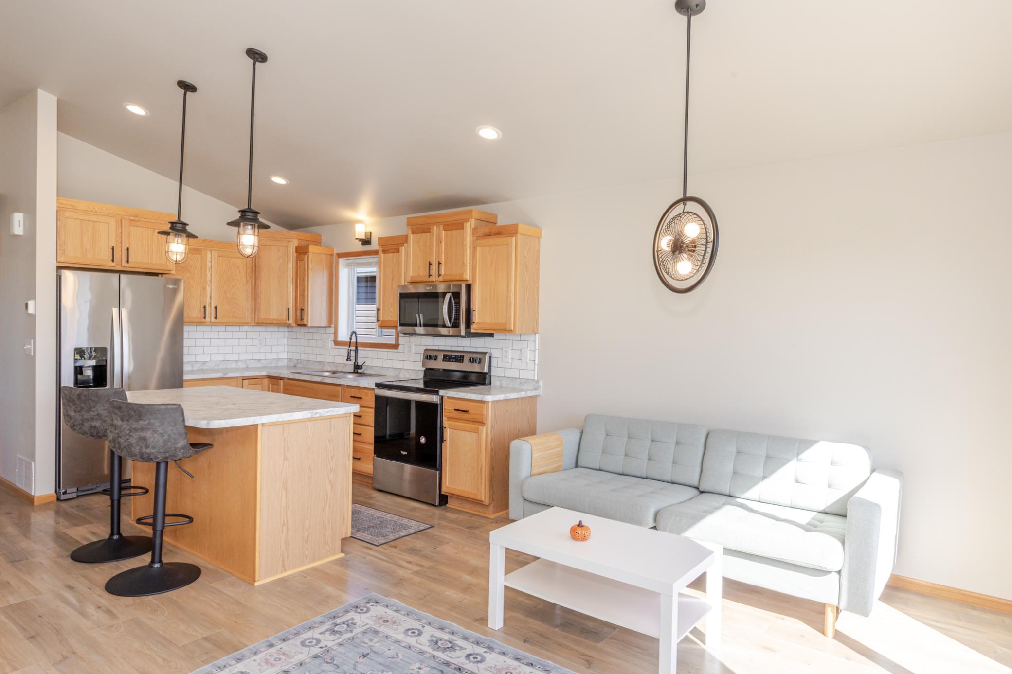 Dining/Kitchen