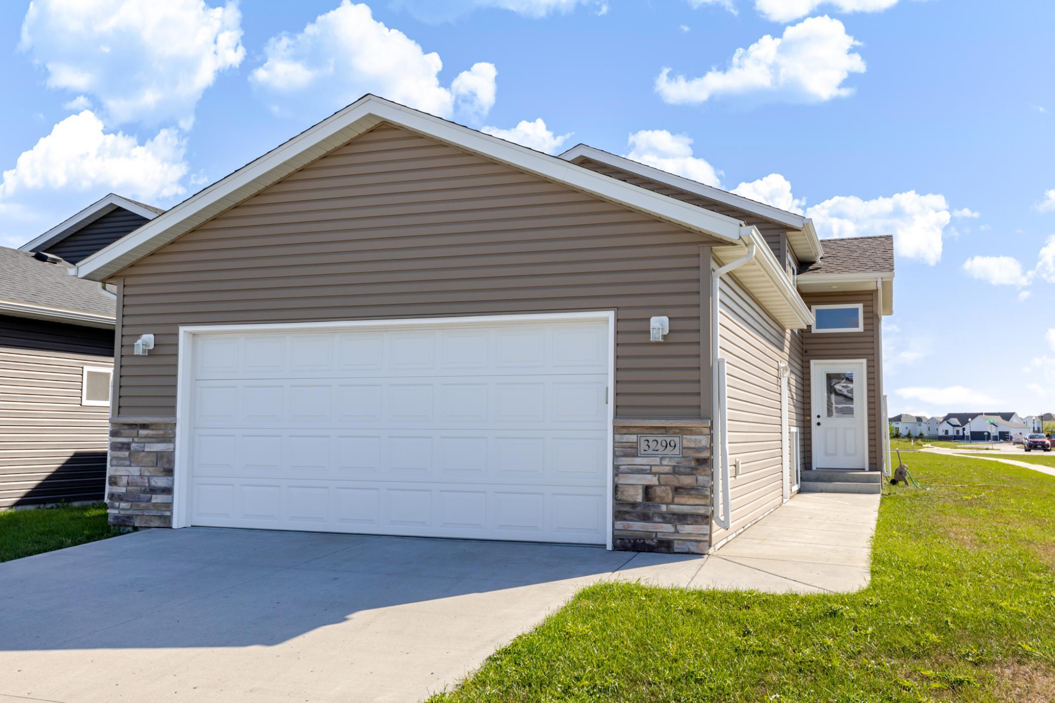 Property photo for 3299 Maple Leaf Loop S, Fargo, ND 58104