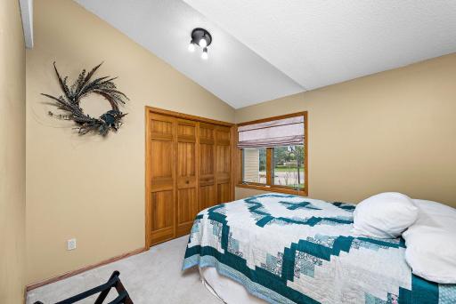 16185 Inglewood Drive, Lakeville, MN 55044