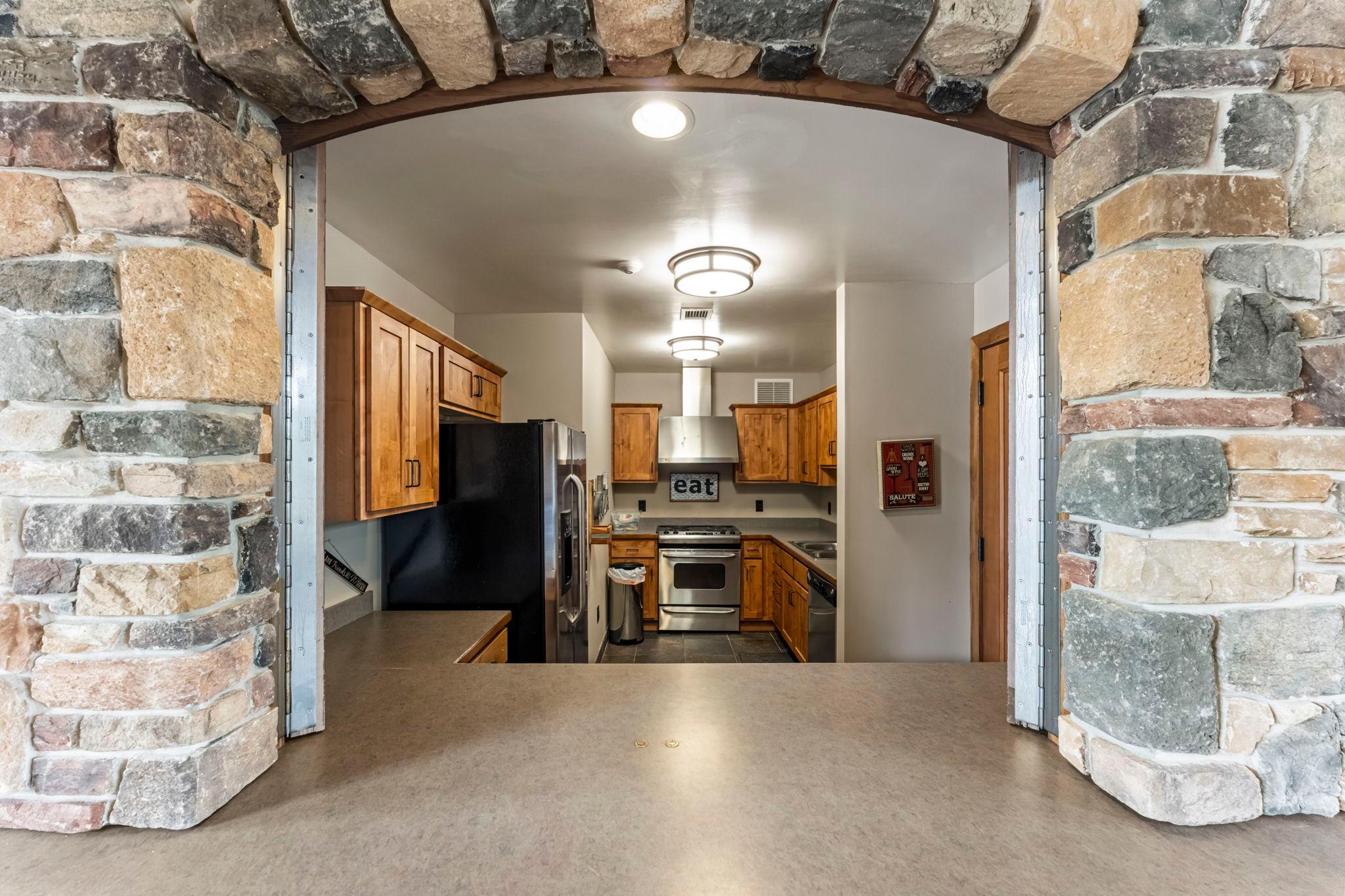 Full kitchen
