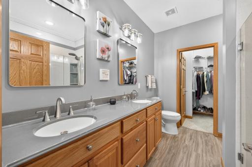 Primary Bath En suite