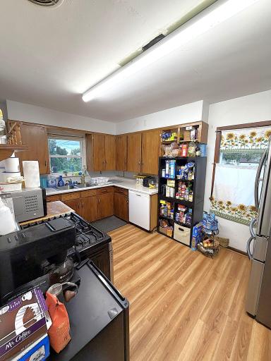 65 1st Street SE, Elgin, MN 55932