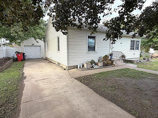 65 1st Street SE, Elgin, MN 55932